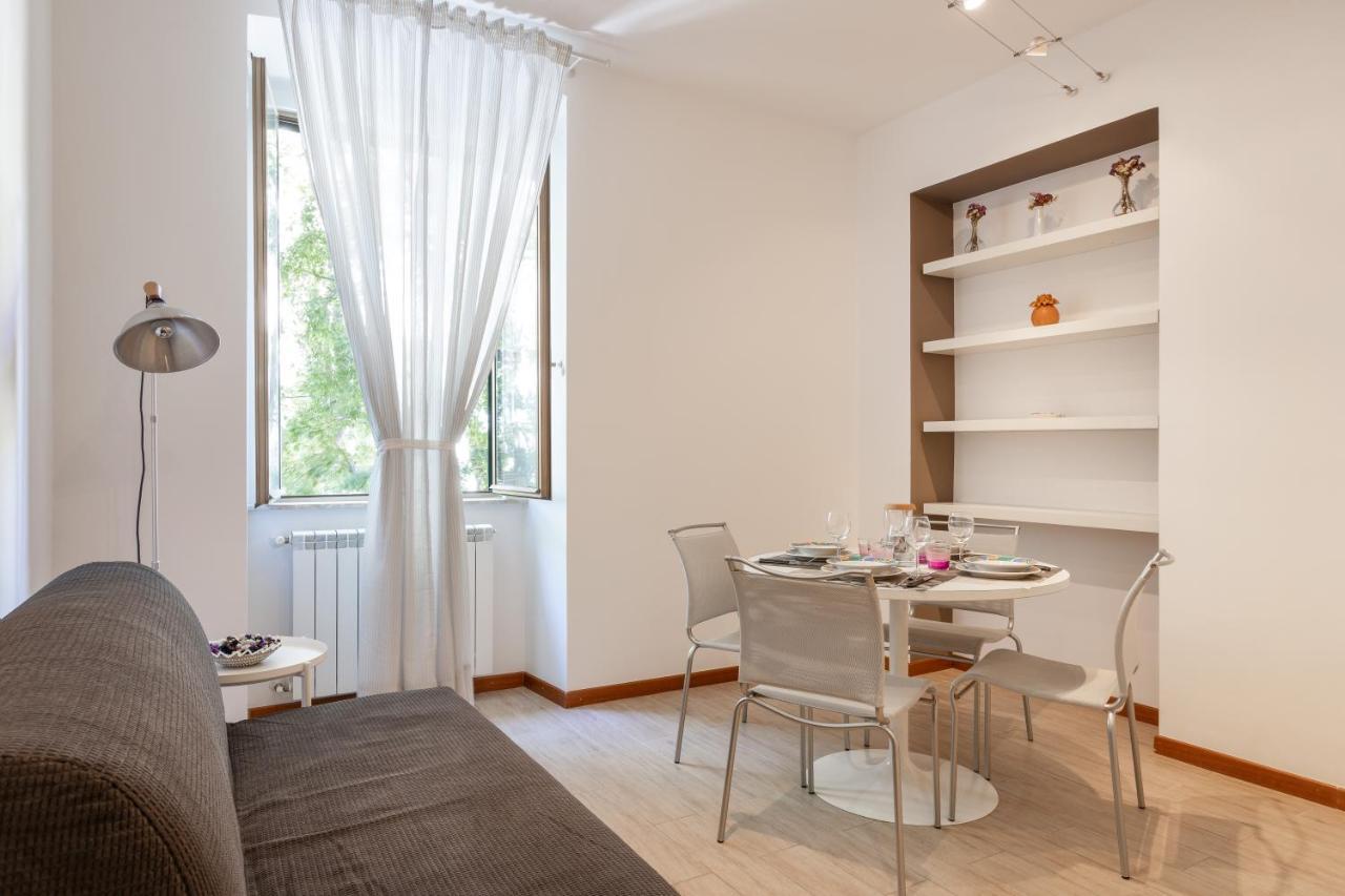 La Via Di Nandi Apartment ตรีเอสเต ภายนอก รูปภาพ
